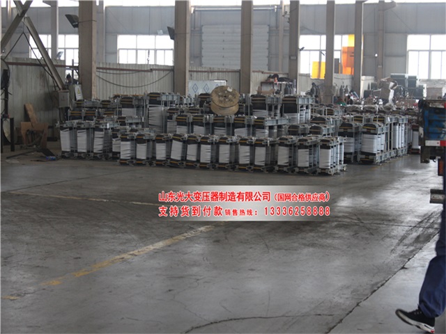 油浸式變壓器 油浸式變壓器